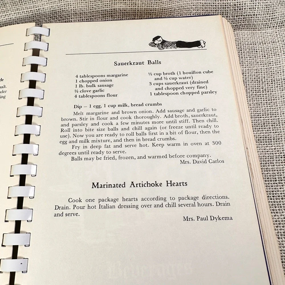 Vintage Eet Smakelijk Cookbook Jr Welfare‎ League Holland Michigan Dutch Recipes